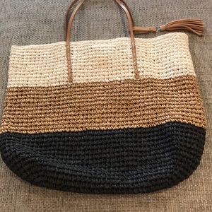 Banana Republic straw tote